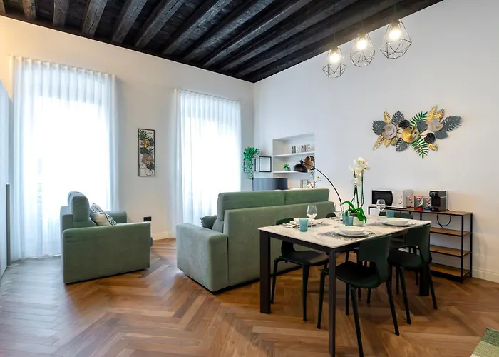 Casa Romano Luxury Green Apartments