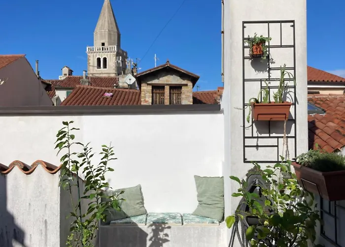 Charmantes Altstadthaus Mit Dachterrasse